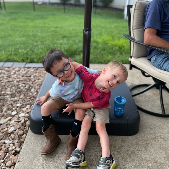 MEET YOUR POSHER - Picture 7 of 7